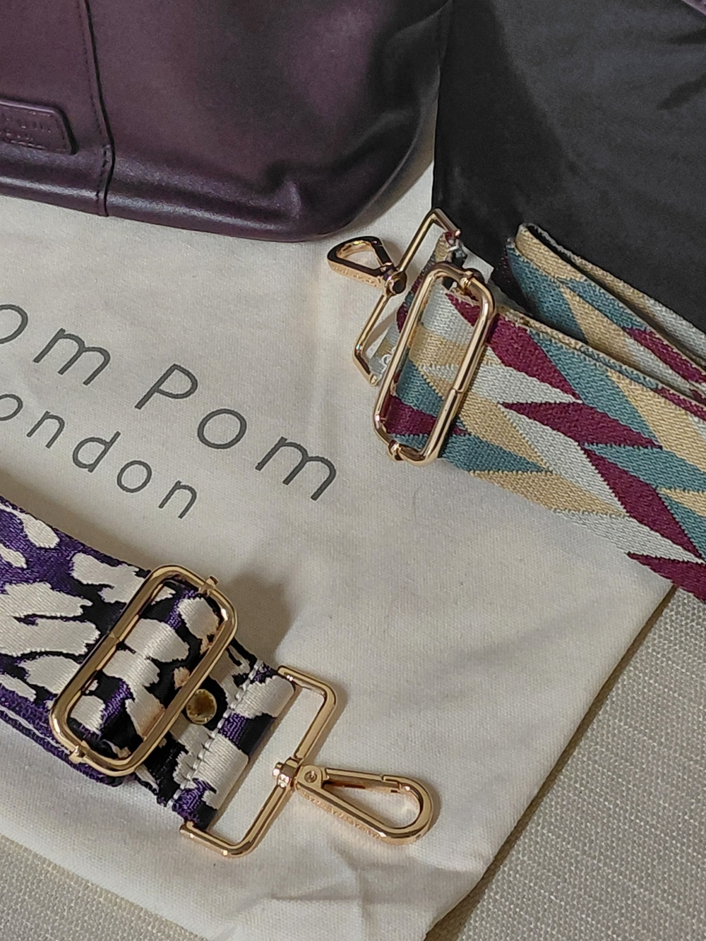 Pom Pom London Lambeth Plum 100% Leather Crossbody Bag with 2 Jacquard Straps - Picture 9 of 10